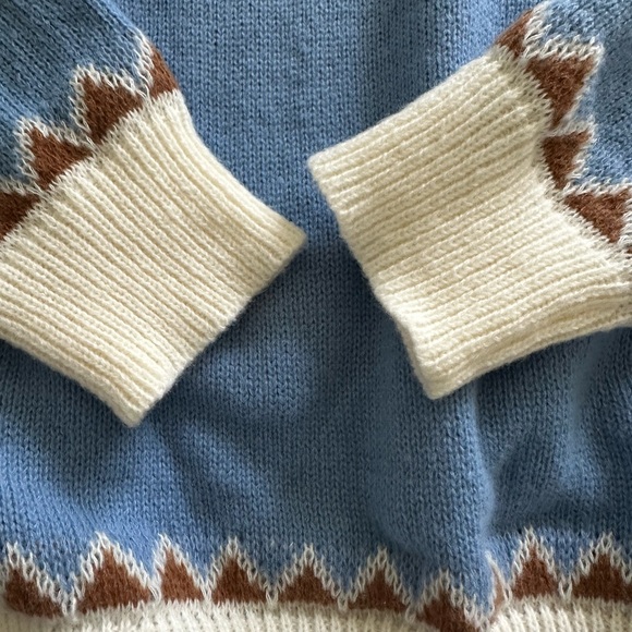 Blue and Brown Fair Isle oversized  Women's Sweater, size small - Picture 5 of 8